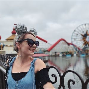 Meet your Posher, Molly